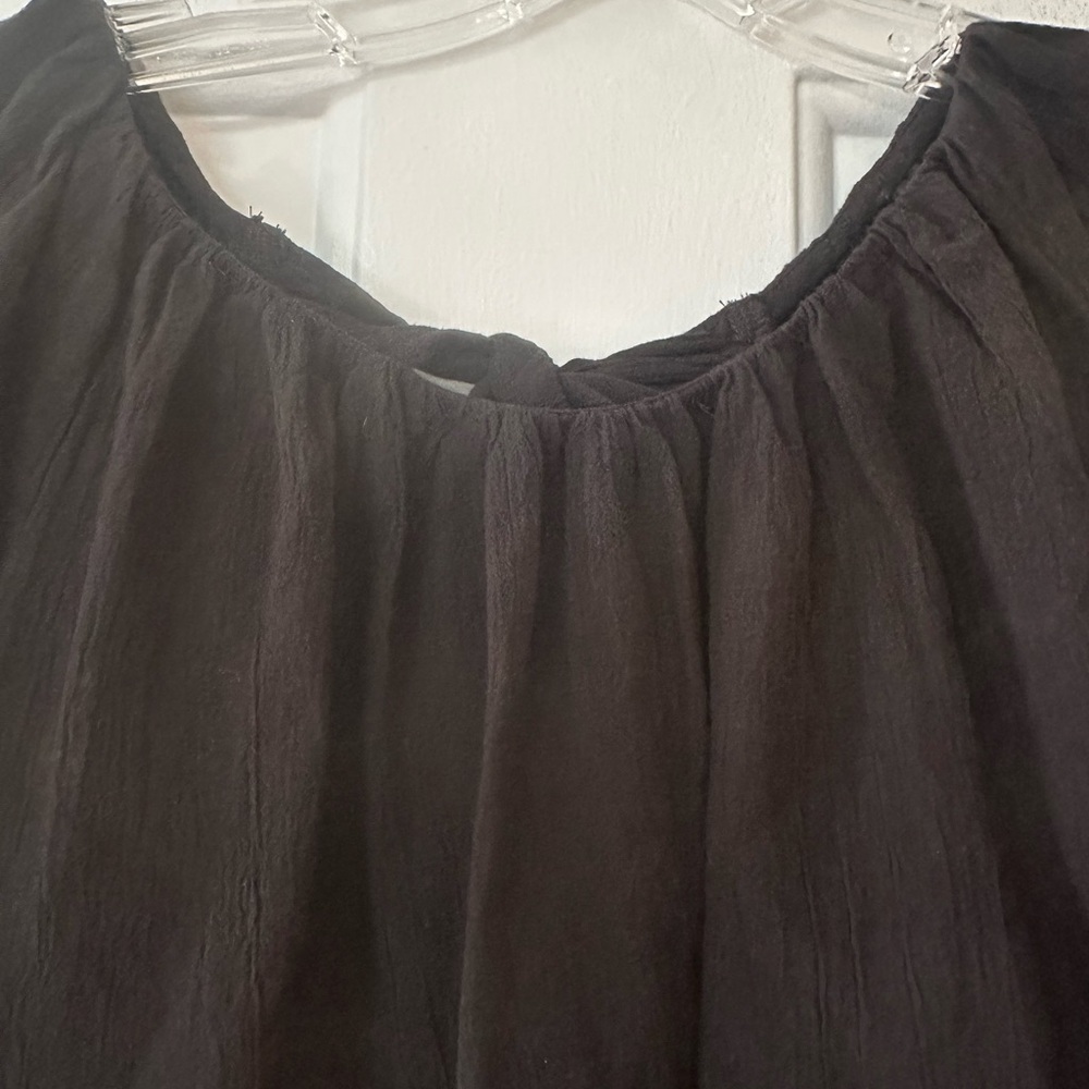 Old Navy 100% Cotton Blouse Black Puff Sleeve Open Tie-Back Swing. Size small. - Picture 6 of 15